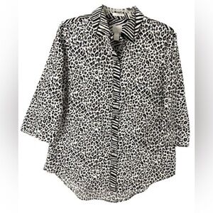 Chico’s cheetah zebra print button down size 2-medium